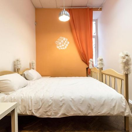 Hostel Best Time リヴィウ エクステリア 写真